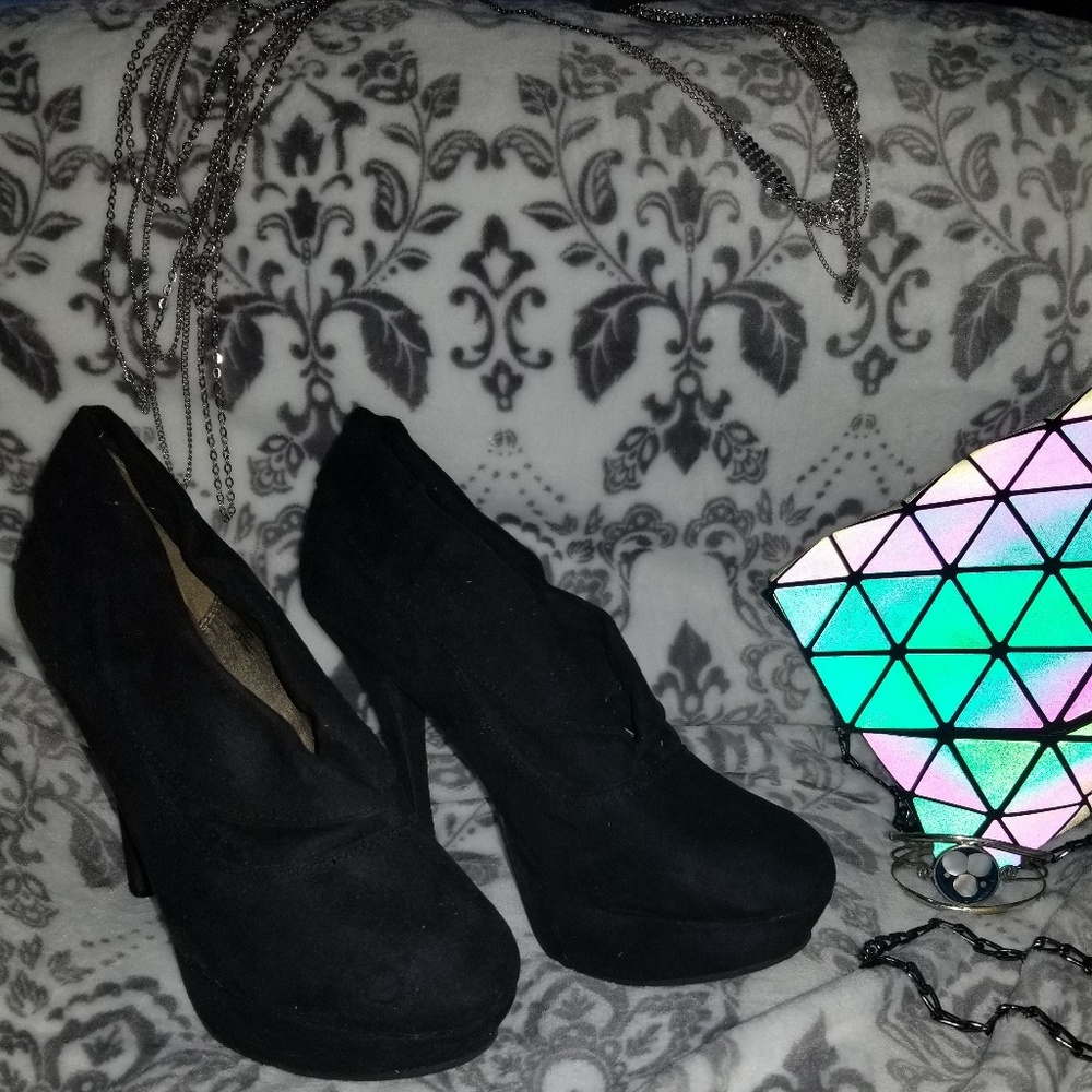 Attention Platform Heel